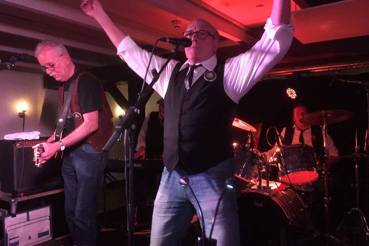 The specs Night Of The Pier 2017 feat